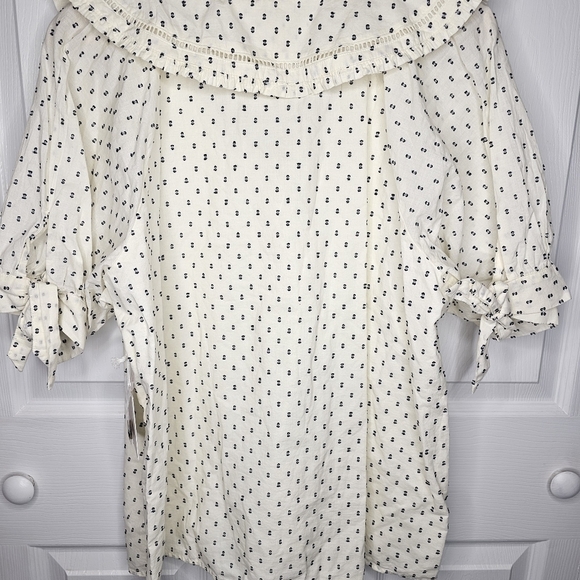 LC Lauren Conrad blouse. Size XL. NWT. - Picture 4 of 5